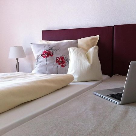 Am Flugplatz Hotel Hockenheim Cameră foto